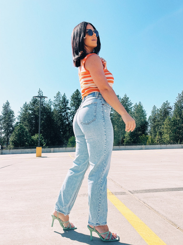 mom jeans and knit top outfit 